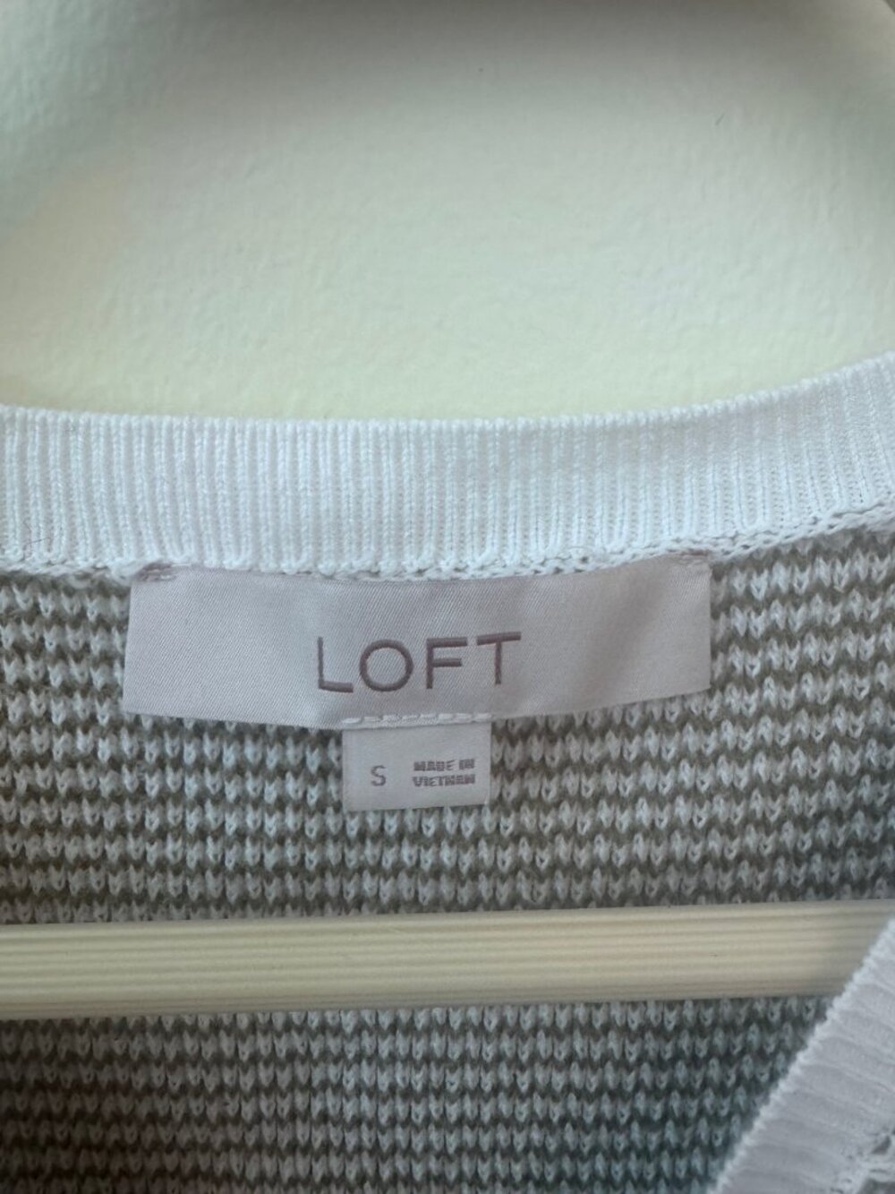 Loft Size Small Knit Sweater Cream/Sage Size Small